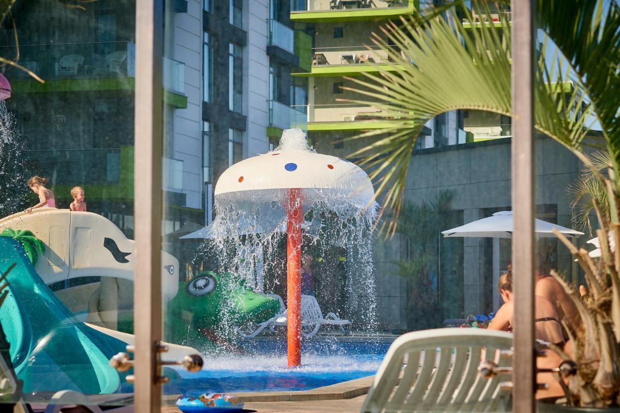 Rebeq Aparthotel Alezzi Beach Năvodari 외부 사진
